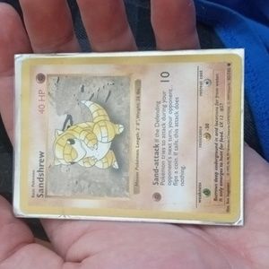 Sandshrew 62/102 Base Set Shadowless Pokemon 1999 WOTC Vintage Card